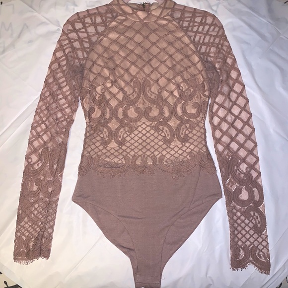 L'atiste by Amy long sleeve lace bodysuit - Picture 1 of 9